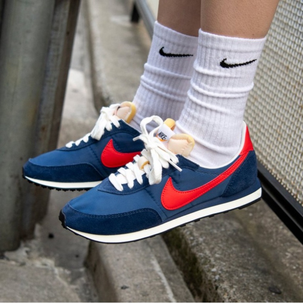 Nike waffle trainer 2 midnight navy